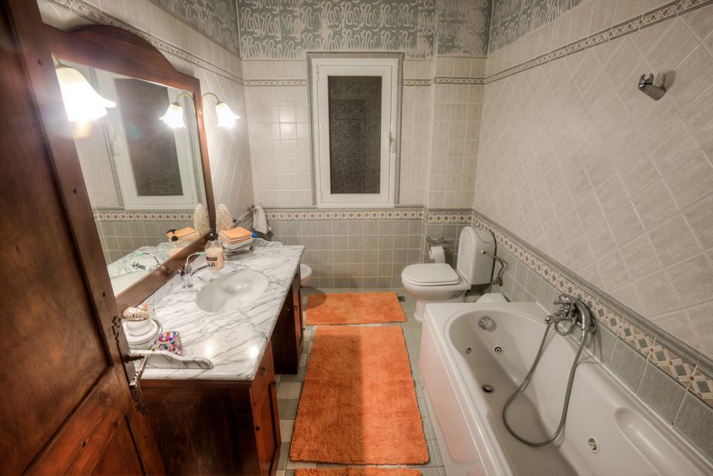 לינה וארוחת בוקר Agia Marina  Casa Di Luce מראה חיצוני תמונה